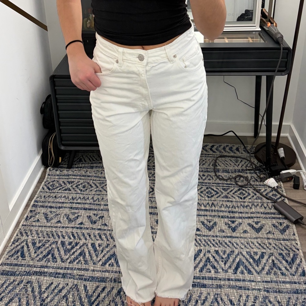 Zara Women's White Straight Leg Jeans